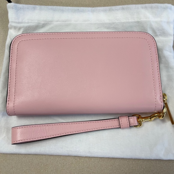 Moschino Couture Pink Zip Around Large Wristlet Wallet - NWT - Picture 3 of 13